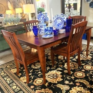 #TRE4262 Ext. Table & 4 chairs as shown, solidly built by Canadel